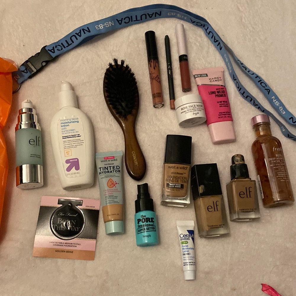 Free Makeup bundle